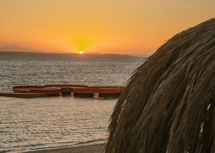Ozirea Resort *